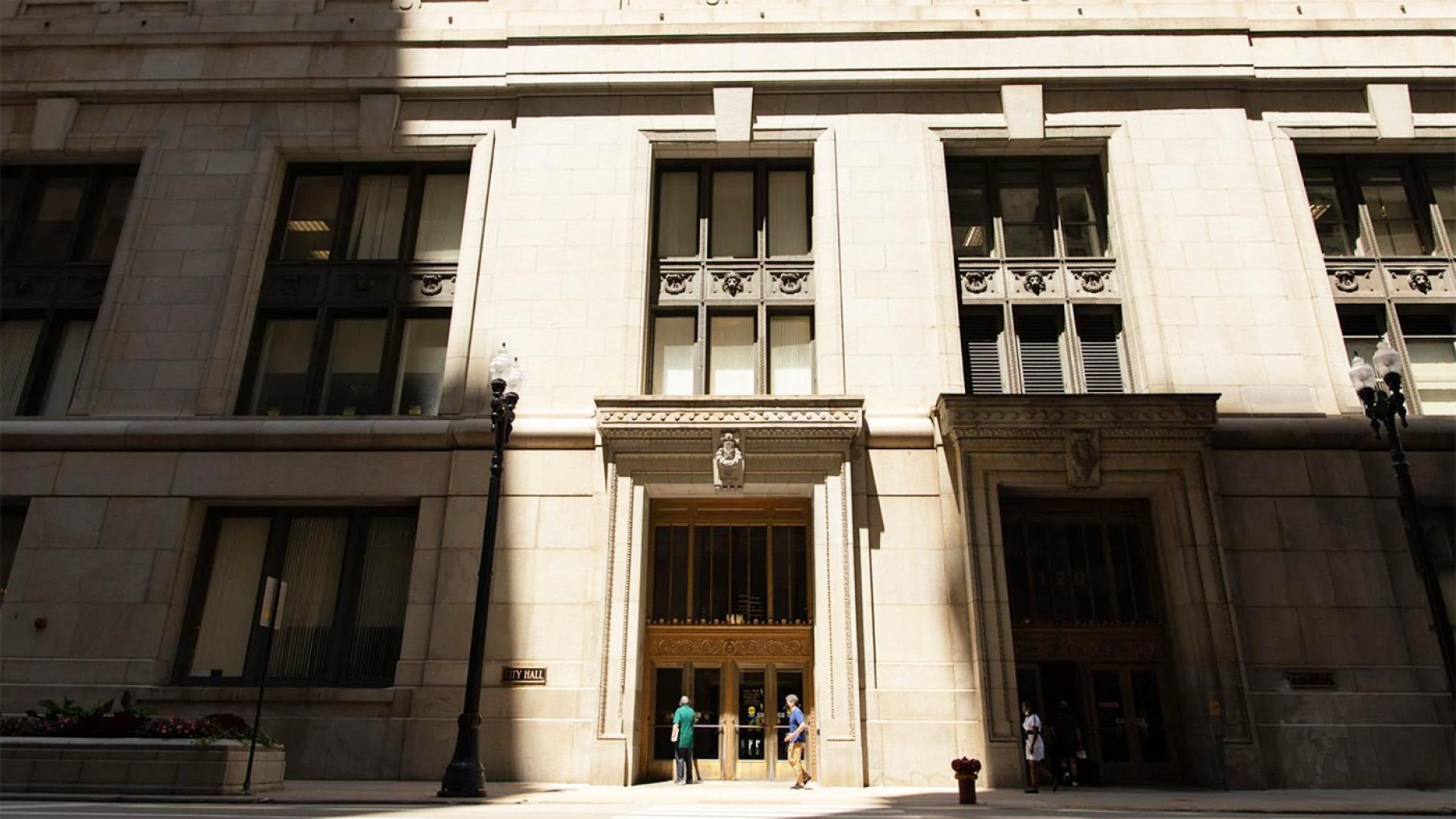 Chicago City Hall. Image: Michael Izquierdo / WTTW News.