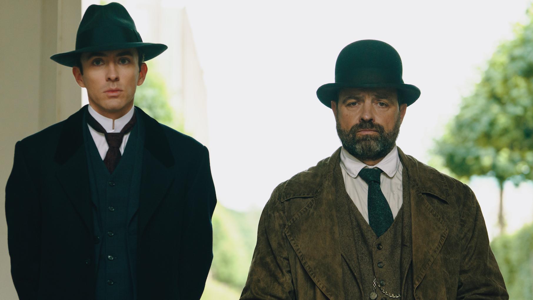 Max and Oskar begin to think they have been set up in an investigation into Ida Rego's death. Photo: Petro Domenigg / 2022 Endor Productions / MR Film Max and Oskar in season 3 of Vienna Blood