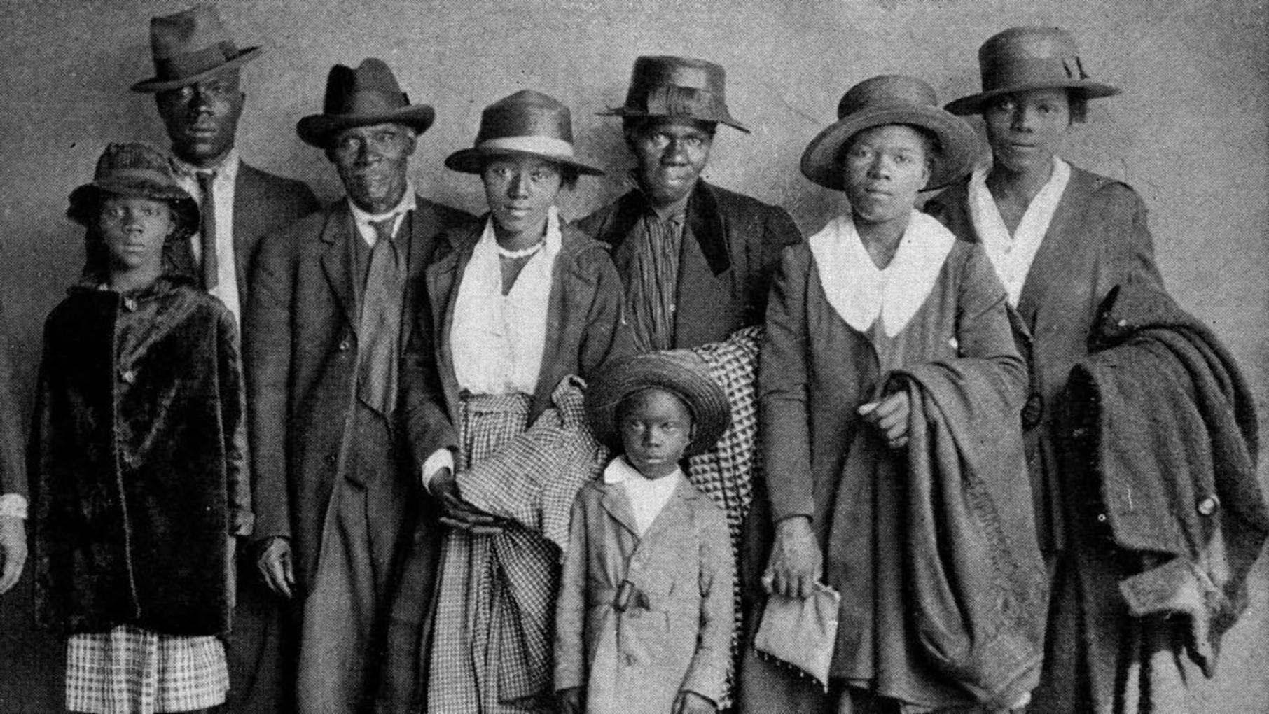 The Arthur family in Chicago, 1920, in one of the most famous images tied to the Great Migration. Credit: Courtesy of the Arthur family In a black and white image, eight members of the Arthur family pose for a photograph in Chicago in 1920, in one of the most famous images tied to the Great Migration.