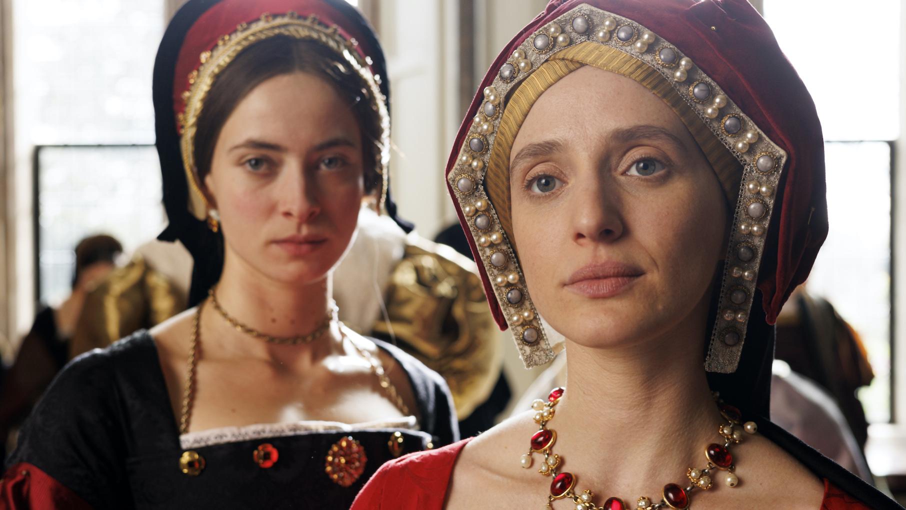 Meg Douglas and Lady Mary in headresses and jewels