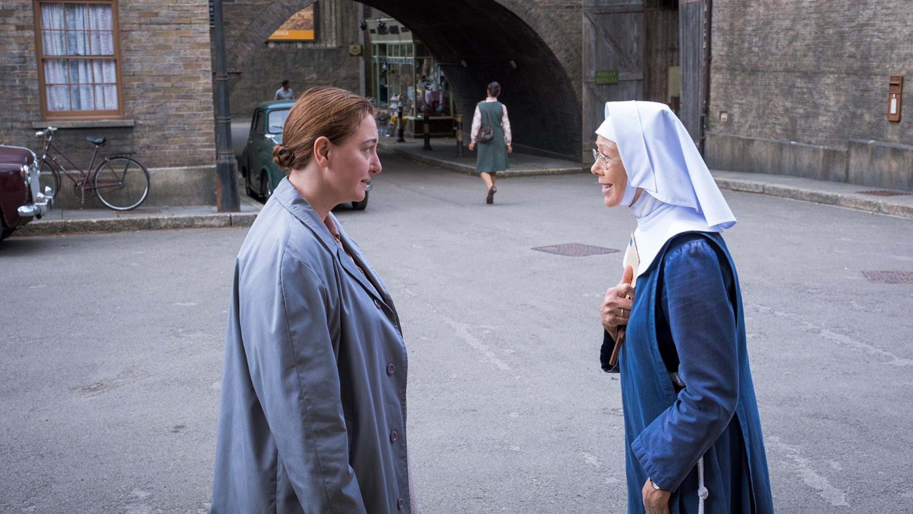 Sister Julienne faces Beryl, otherwise known as Sister Veronica