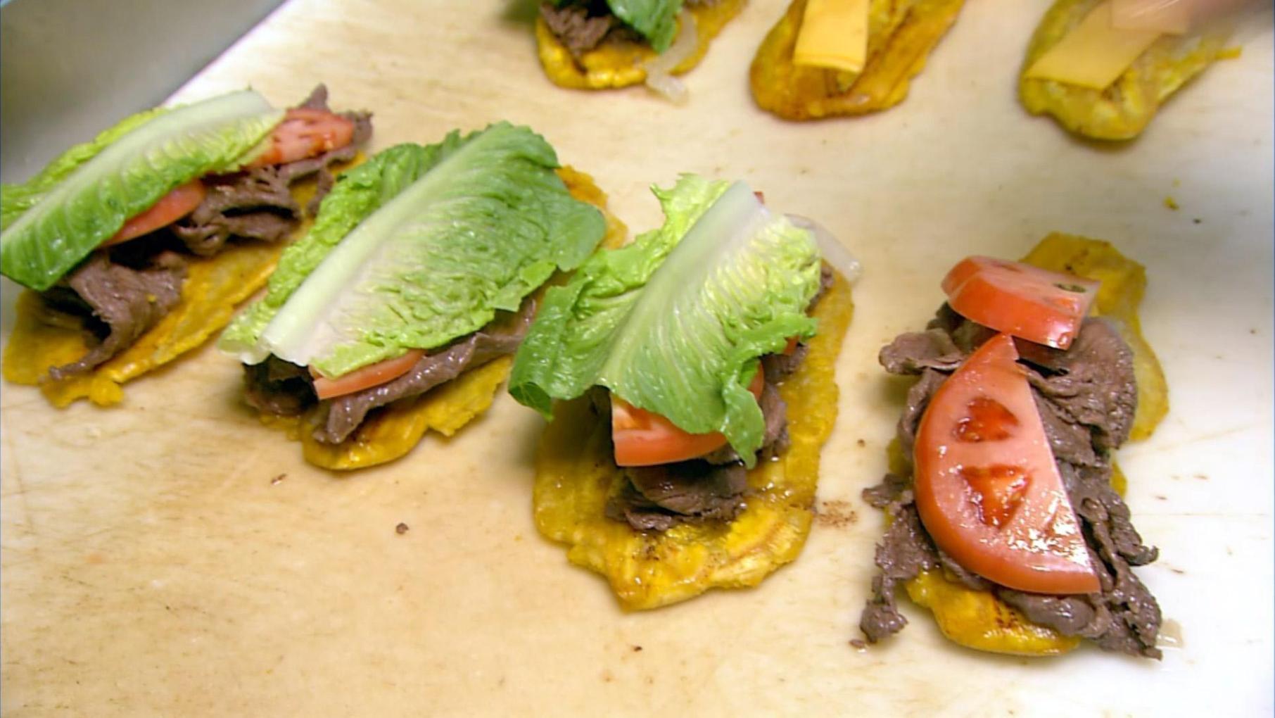 Chicago’s Handheld Street Foods: asset-mezzanine-16x9
