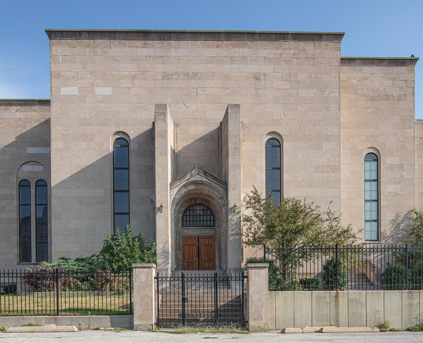 Mosque Maryam in Chicago's South Shore. Photo: Lee Bey/WTTW