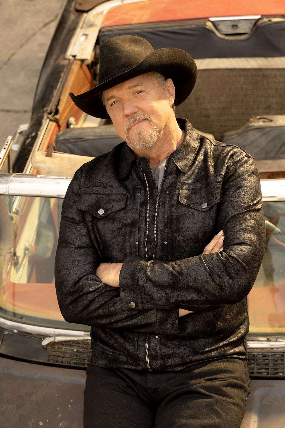 Trace Adkins headshot